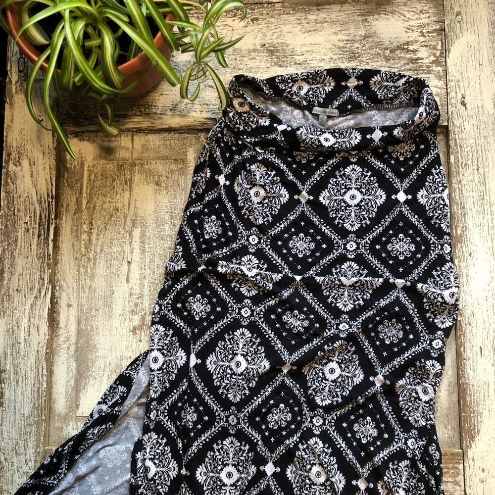!!FINAL PRICE!! Charlotte Russe Long Maxi Skirt